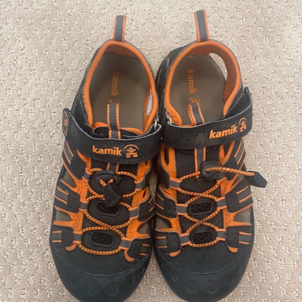 Kamik boy size 5 all terrain/ water shoes. EUC only worn a handful of times.